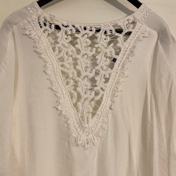 Apt 9 Top - Picture 8 of 8